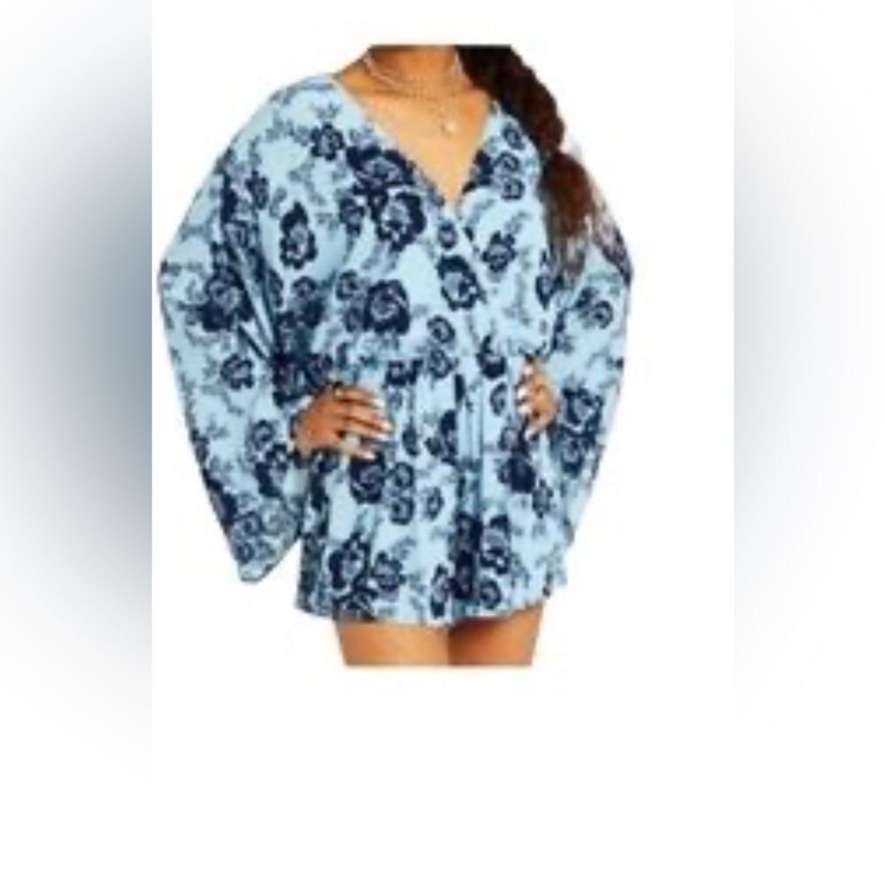 Altar’d State bohemian festival Blue Floral V Neck Long Sleeve Romper